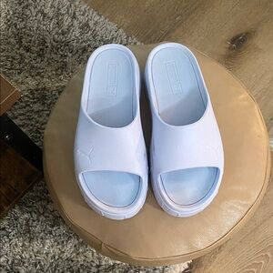 PUMA MAYZE STACK INJEX WNS POOL SLIDES SIZE 7 COLOR LIGHT BLUE